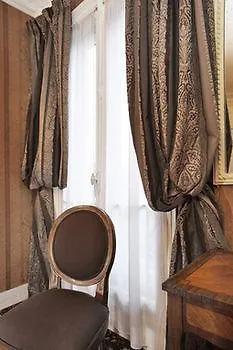 **  Hotel D'Argenson Paris France