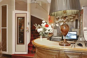 Hotel D'Argenson Paris