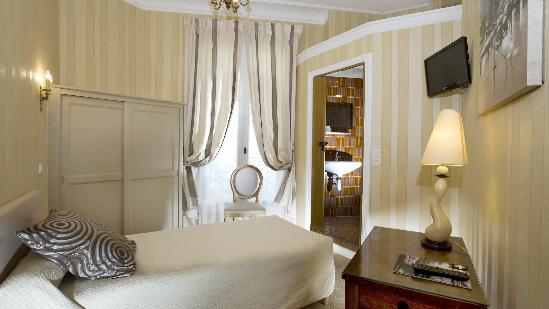 פריז Hotel D'Argenson