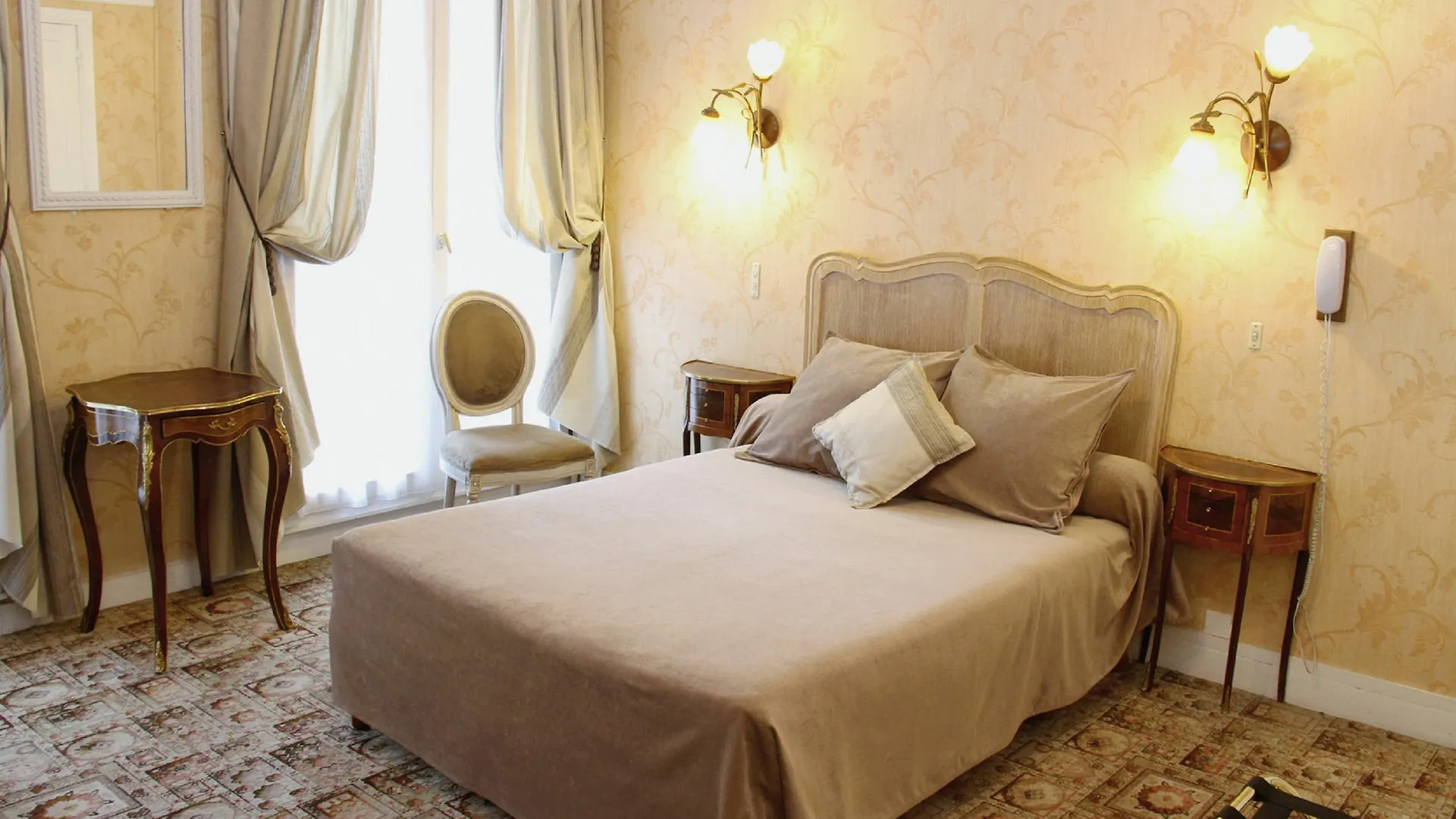 Hotel D'Argenson Paris