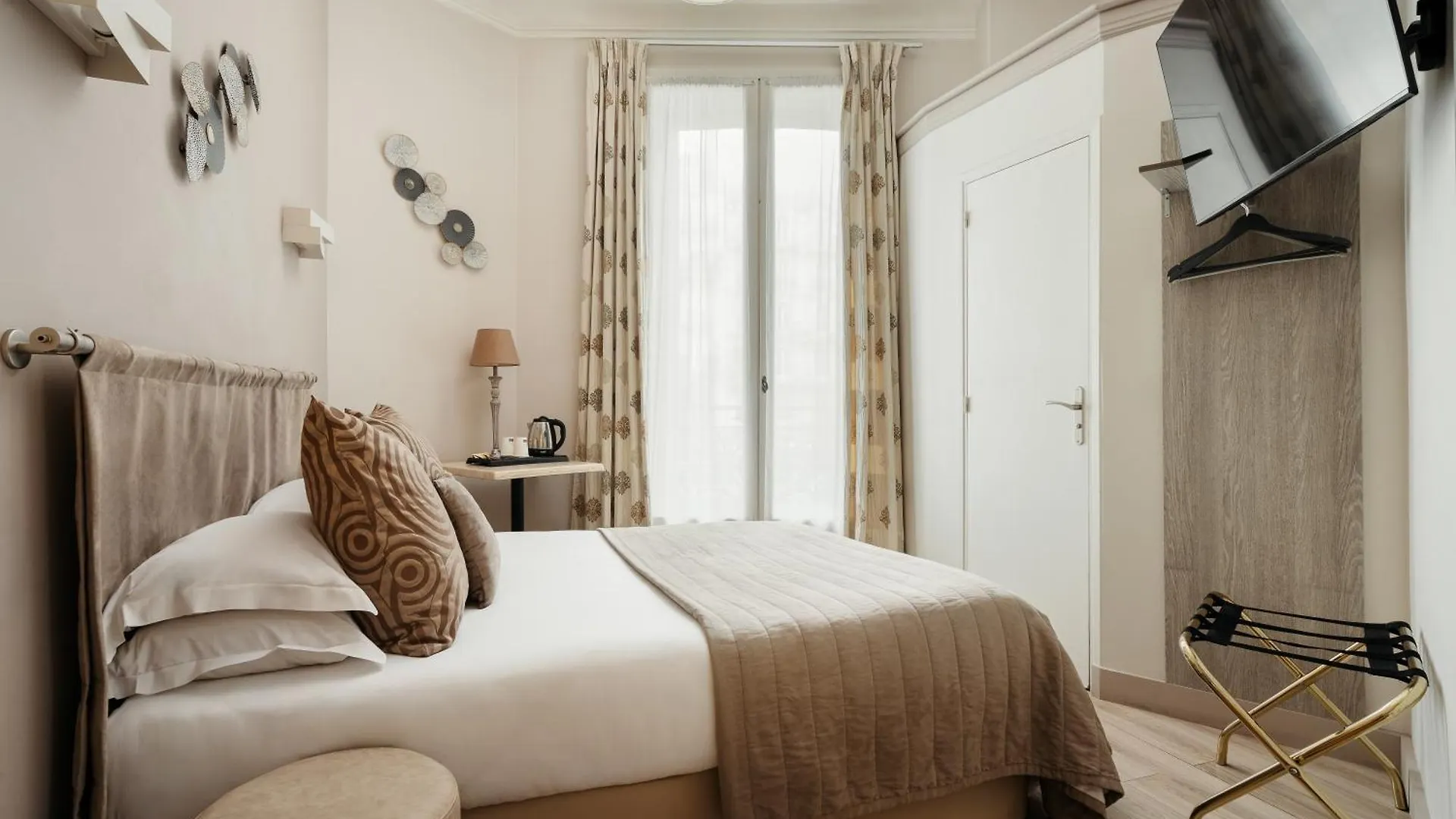 Hotel D'Argenson Paris 2*,